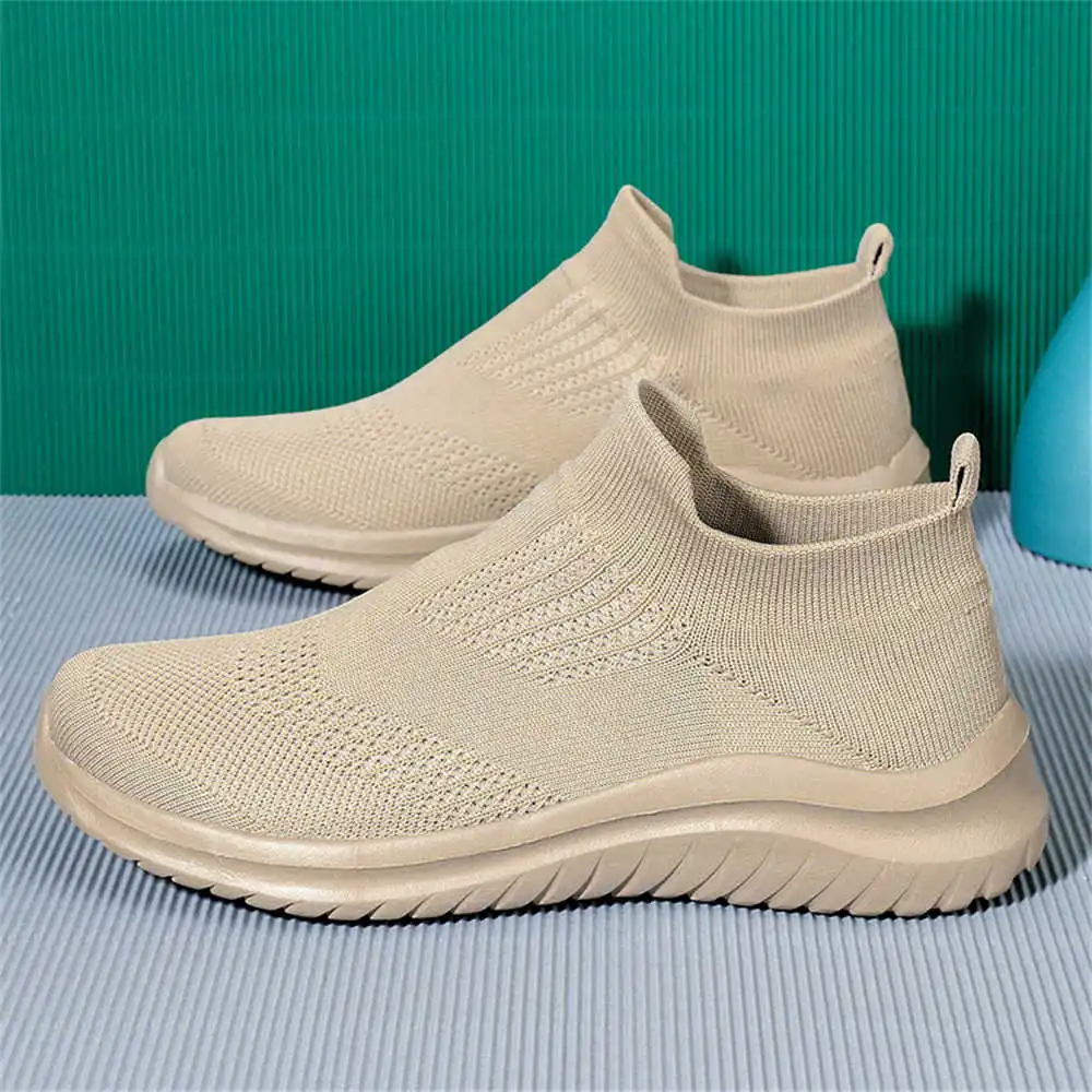 Beige Soft New Novelty Tennis  - Women Formal Wear Heels 评论和价格